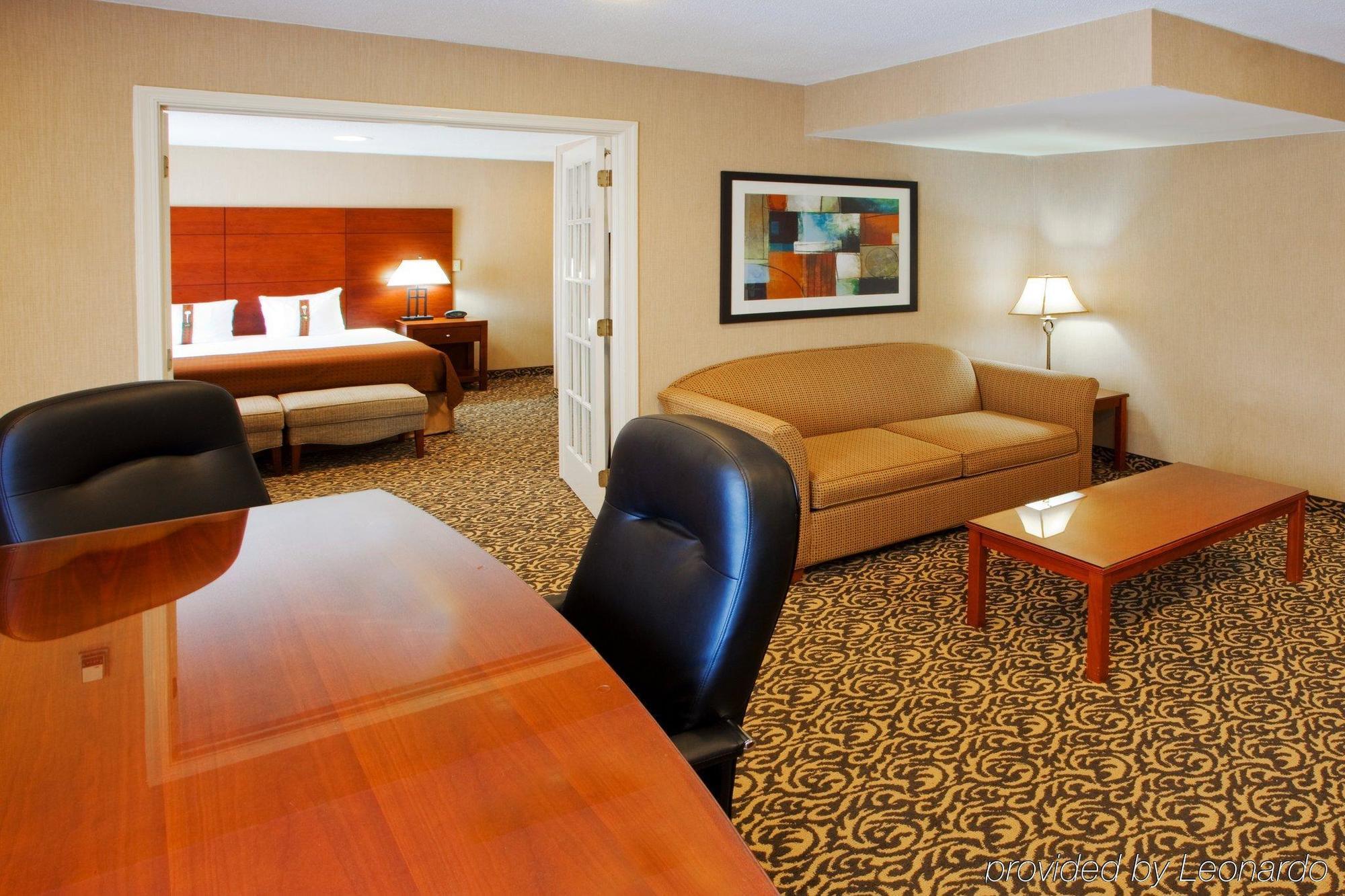 Holiday Inn National Airport/Crystal City, An Ihg Hotel Arlington Room photo